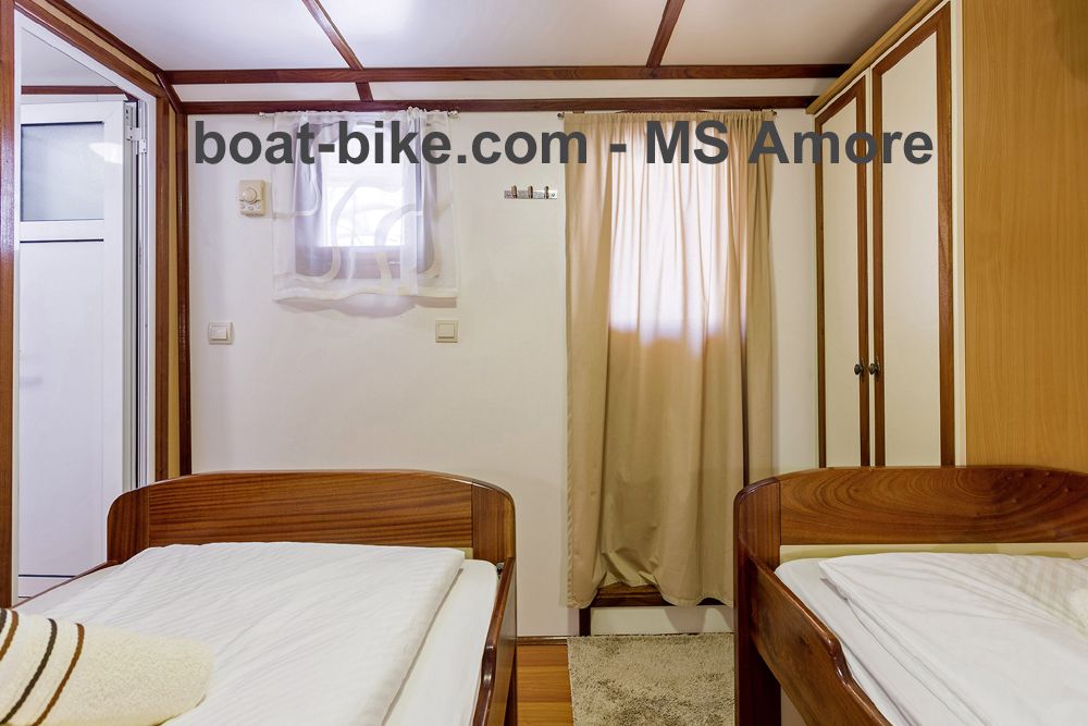 MS Amore - twin cabin upper deck