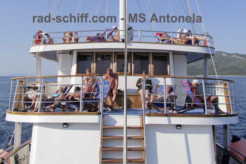 MS Antonela - Deck