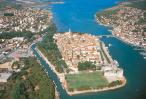 Island hopping in Croatia from Trogir