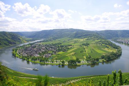 The Moselle by boat and bike
